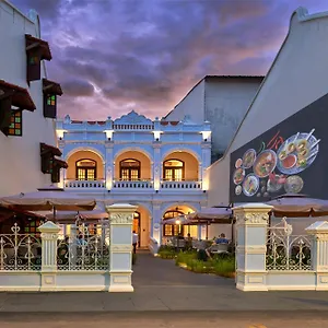 4* Hotel Baba House