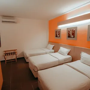 2* Hotel Fomecs Boutique Hotel, Jonker Street